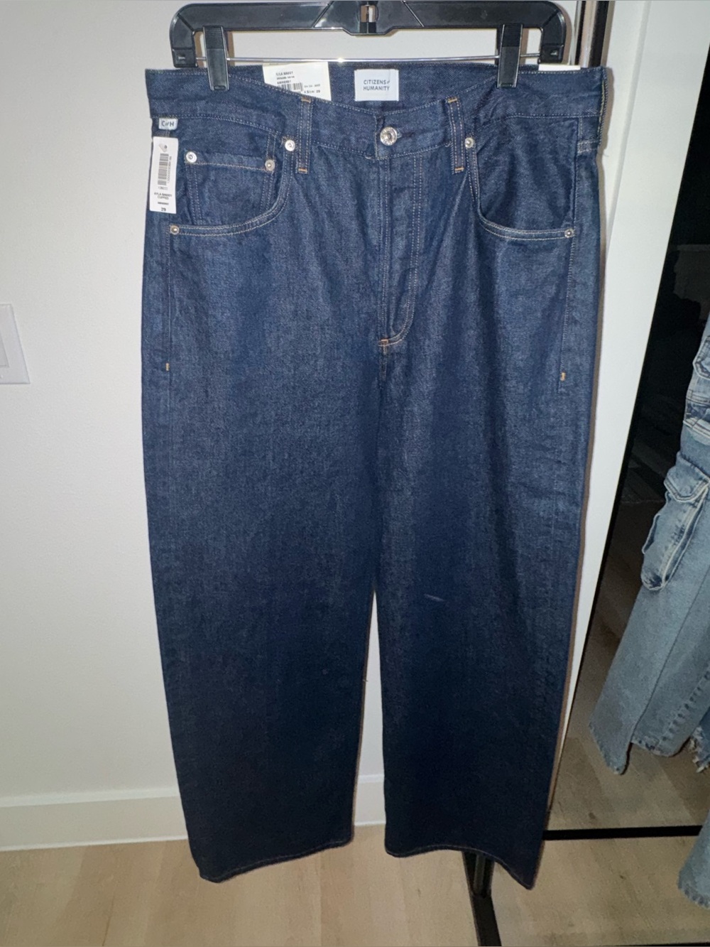 NWT Citizen of Humanity Ayla Baggy Jeans- Amherst - Picture 3 of 10